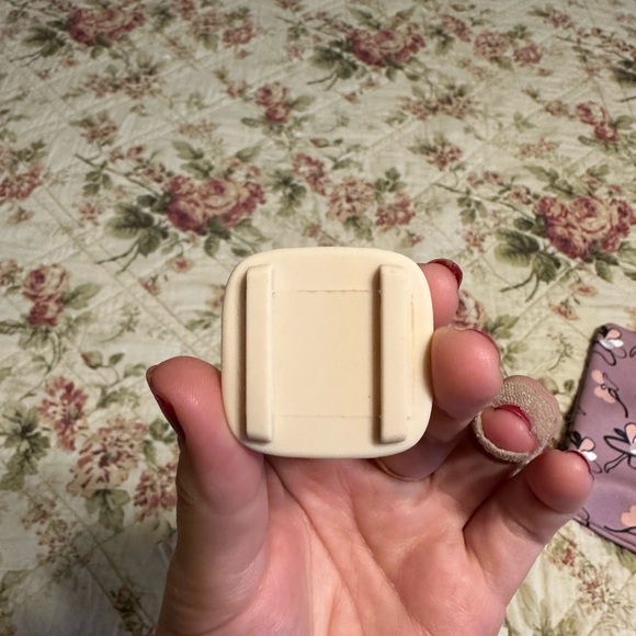 AirTag Holder for Dog Collar - Picture 2 of 4